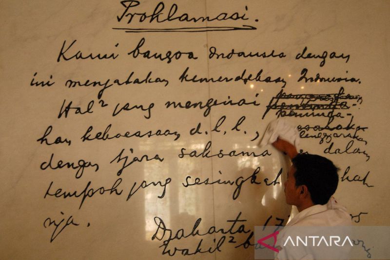 Siapa saja tokoh perumus teks Proklamasi? Ini daftarnya
