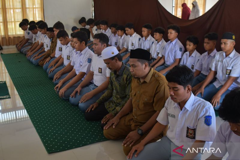 8 amalan agar terhindar dari siksa kubur menurut Islam